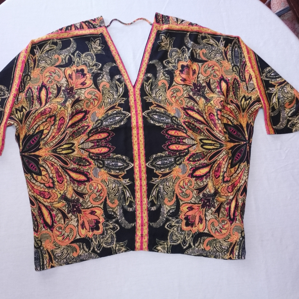 Rose & Olive V Neck Loose Fit Floral Print Blouse